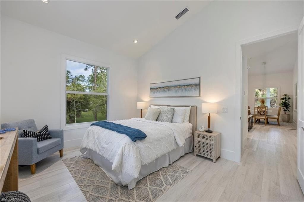 1041 20th Ave NE, Naples, FL 34120-14