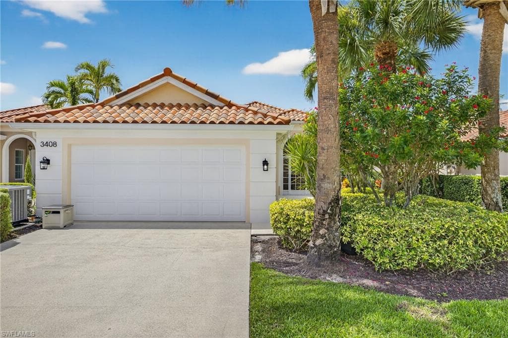 3408 Donoso Ct, Naples, FL 34109-2