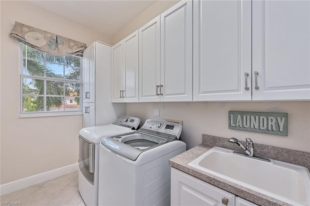 9110 Cascada Way 201, Naples, FL 34114-21