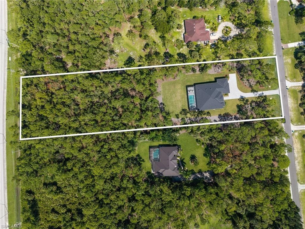 4221 7th Ave NW, Naples, FL 34119-29