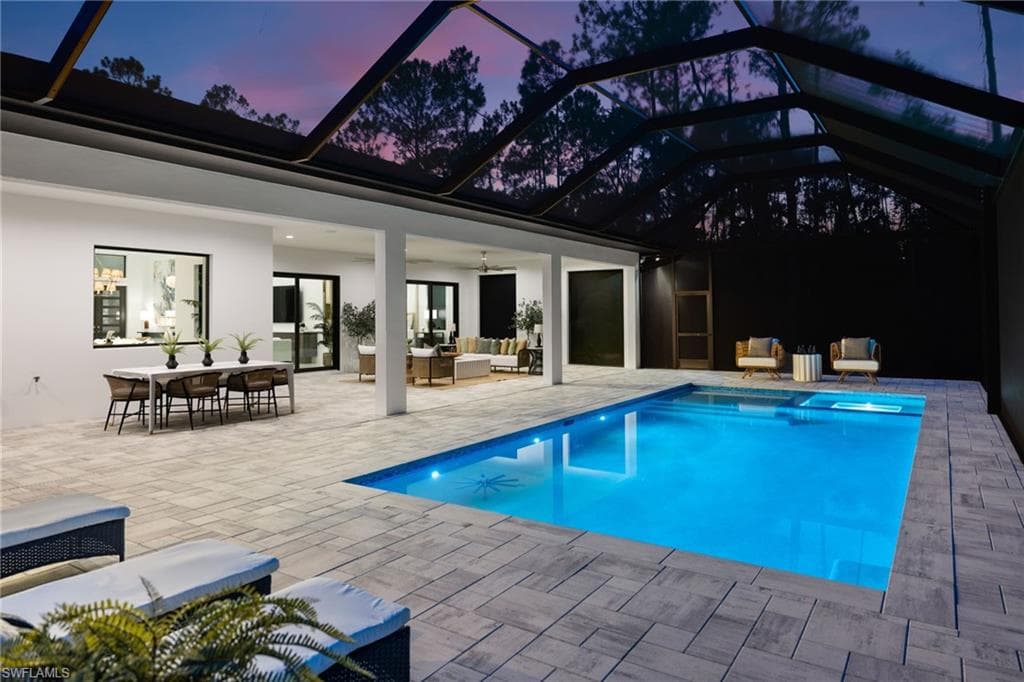 4221 7th Ave NW, Naples, FL 34119-31