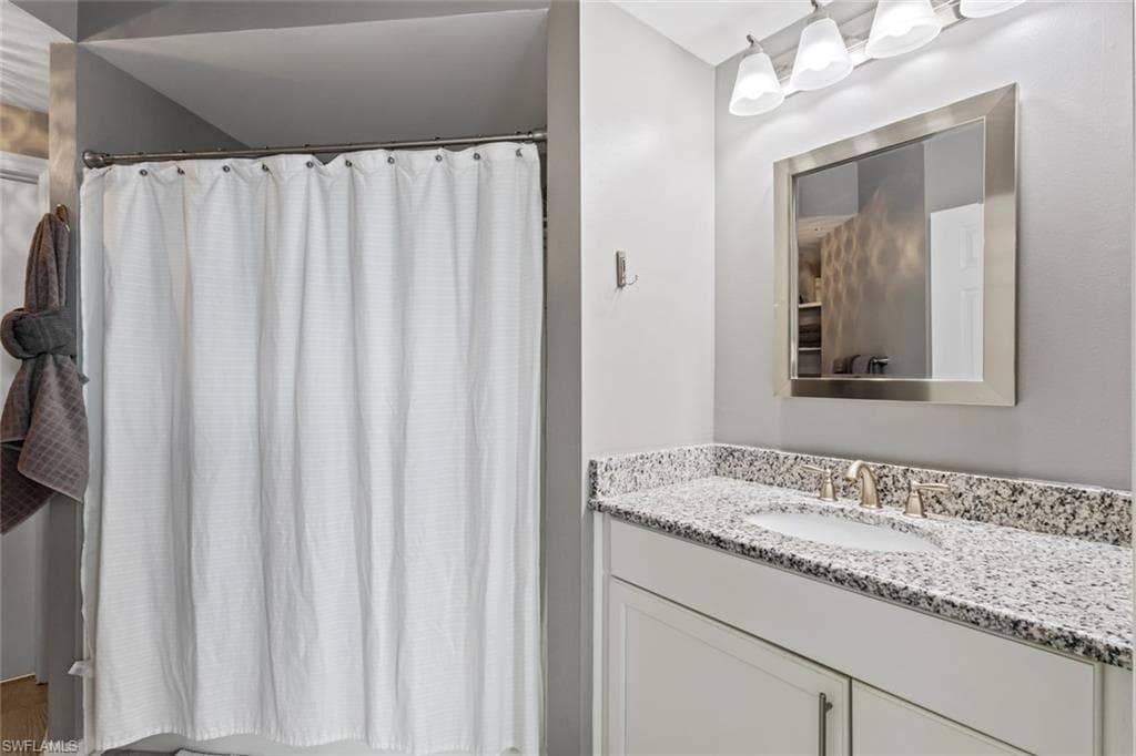 15655 Ocean Walk Cir 310, Fort Myers, FL 33908-19