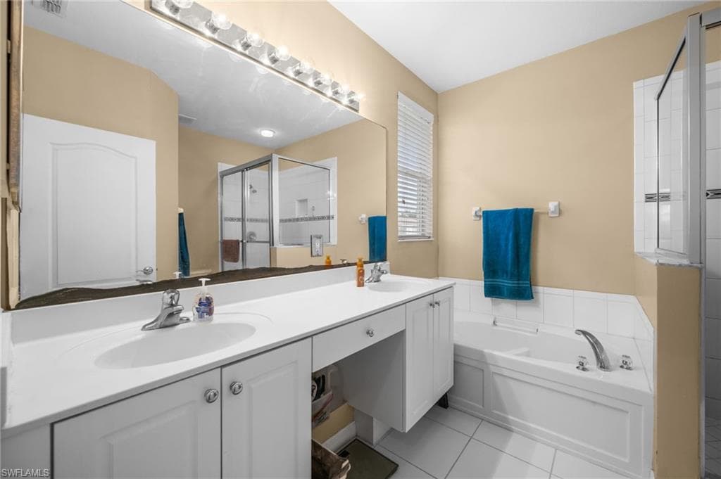 8830 Spring Mountain Way, Fort Myers, FL 33908-29