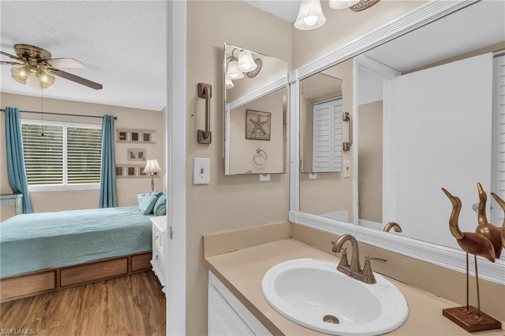 4318 27th Ct SW 102, Naples, FL 34116-13