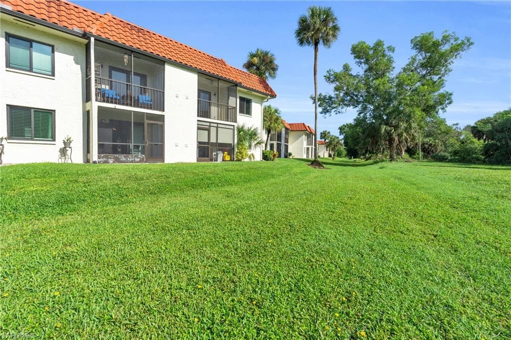 4318 27th Ct SW 102, Naples, FL 34116-18