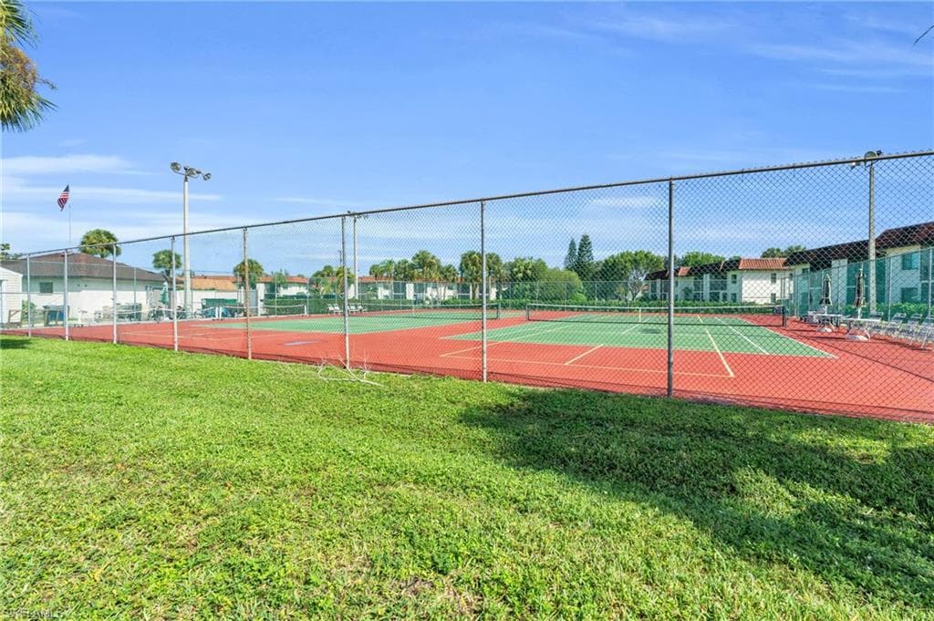 4318 27th Ct SW 102, Naples, FL 34116-20