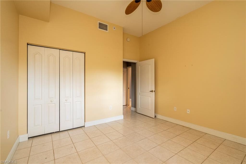14815 Laguna Dr 103, Fort Myers, FL 33908-33