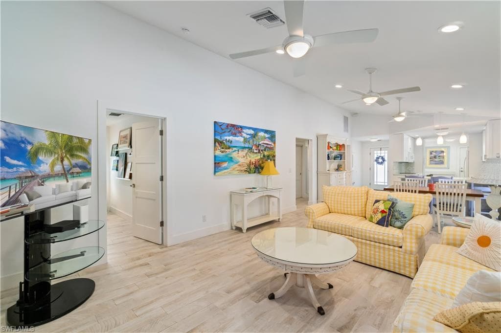 4266 Springs Ln, Bonita Springs, FL 34134-11
