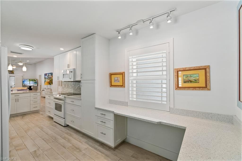 4266 Springs Ln, Bonita Springs, FL 34134-13