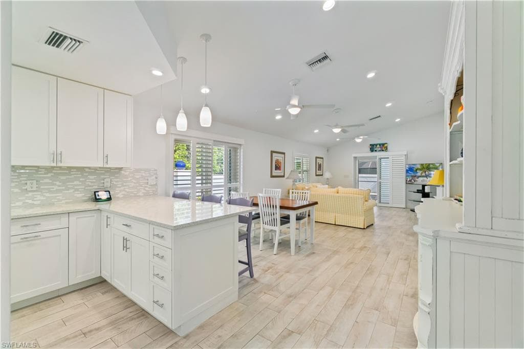 4266 Springs Ln, Bonita Springs, FL 34134-3