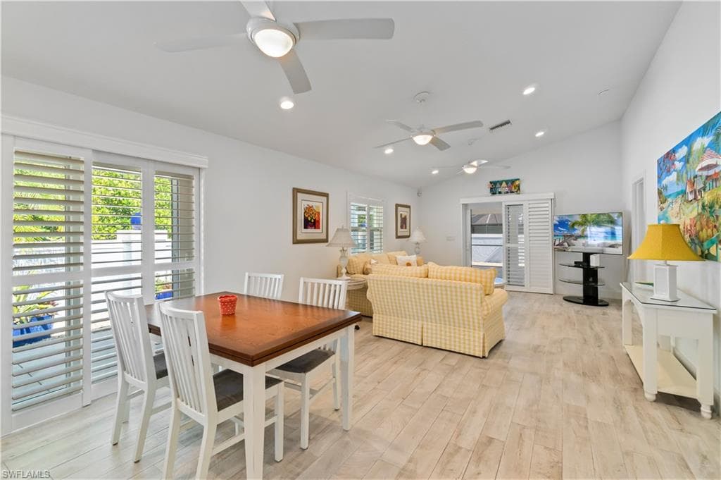 4266 Springs Ln, Bonita Springs, FL 34134-8