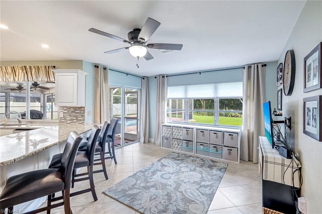 539 Cypress Way E, Naples, FL 34110-10