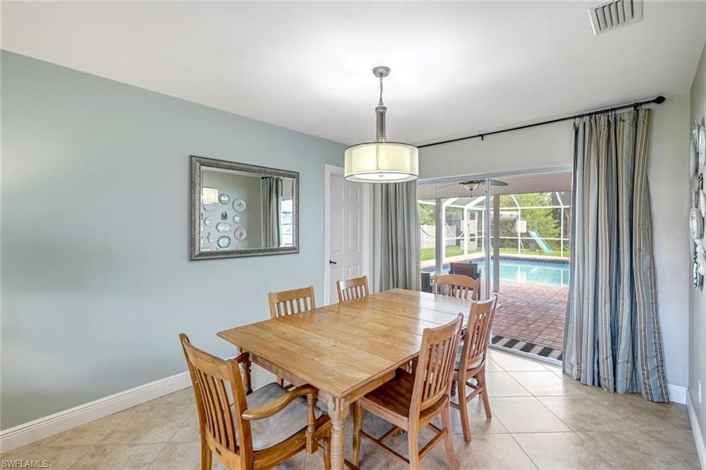 539 Cypress Way E, Naples, FL 34110-11