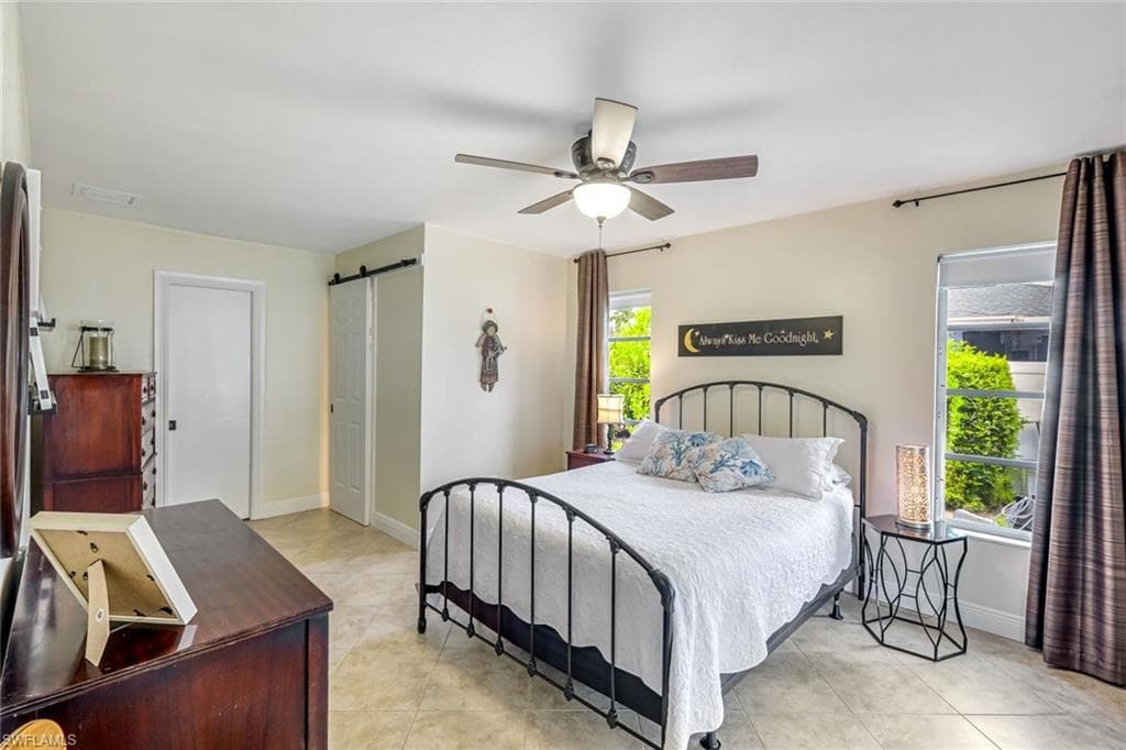 539 Cypress Way E, Naples, FL 34110-16