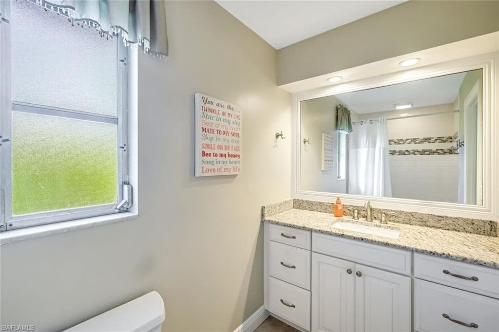 539 Cypress Way E, Naples, FL 34110-18