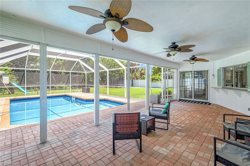 539 Cypress Way E, Naples, FL 34110-23