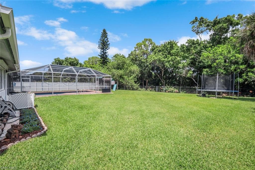539 Cypress Way E, Naples, FL 34110-29