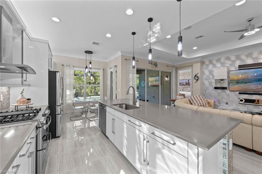 28560 Twain Dr, Bonita Springs, FL 34135-21