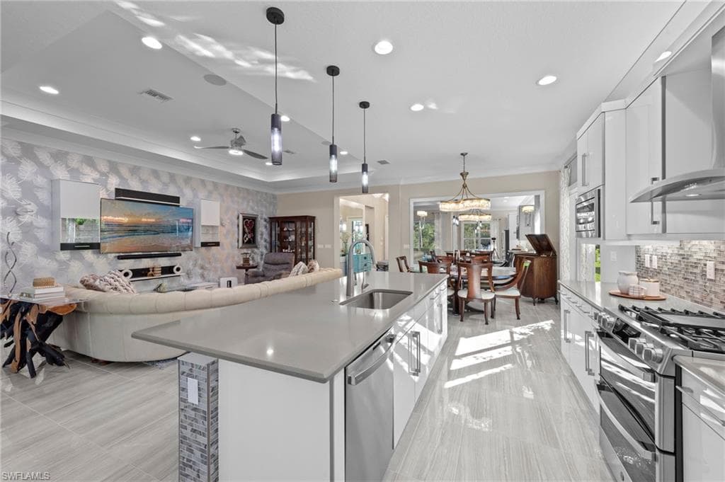 28560 Twain Dr, Bonita Springs, FL 34135-24