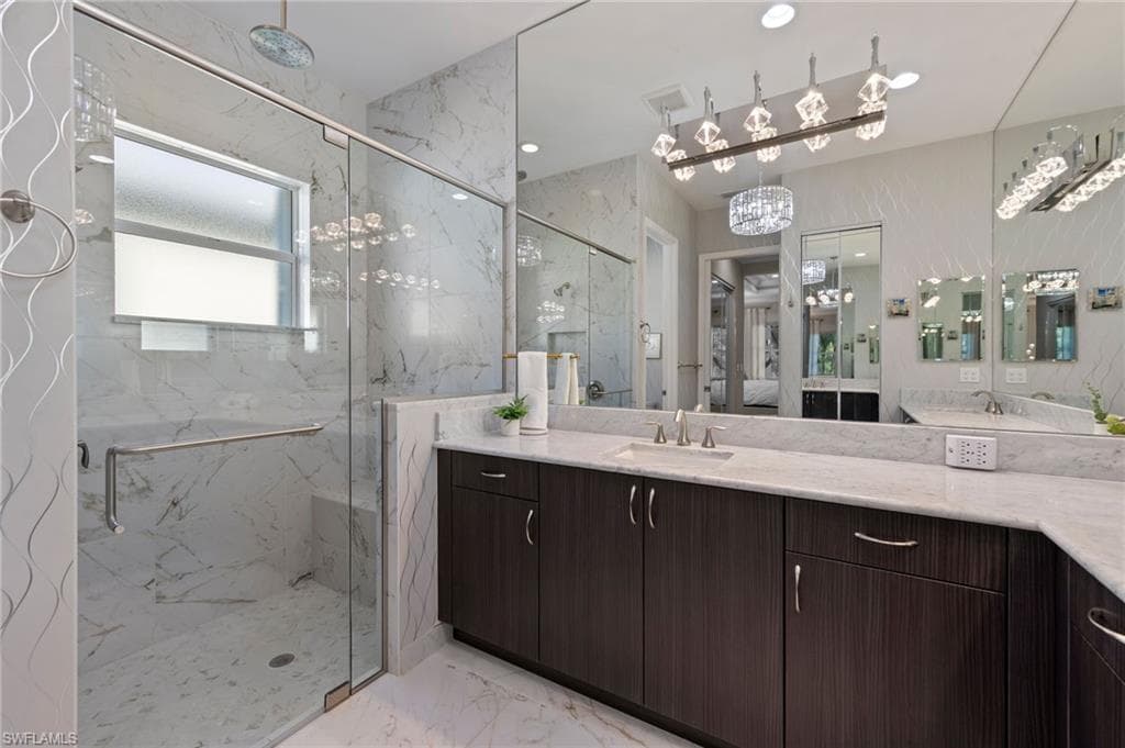 28560 Twain Dr, Bonita Springs, FL 34135-28