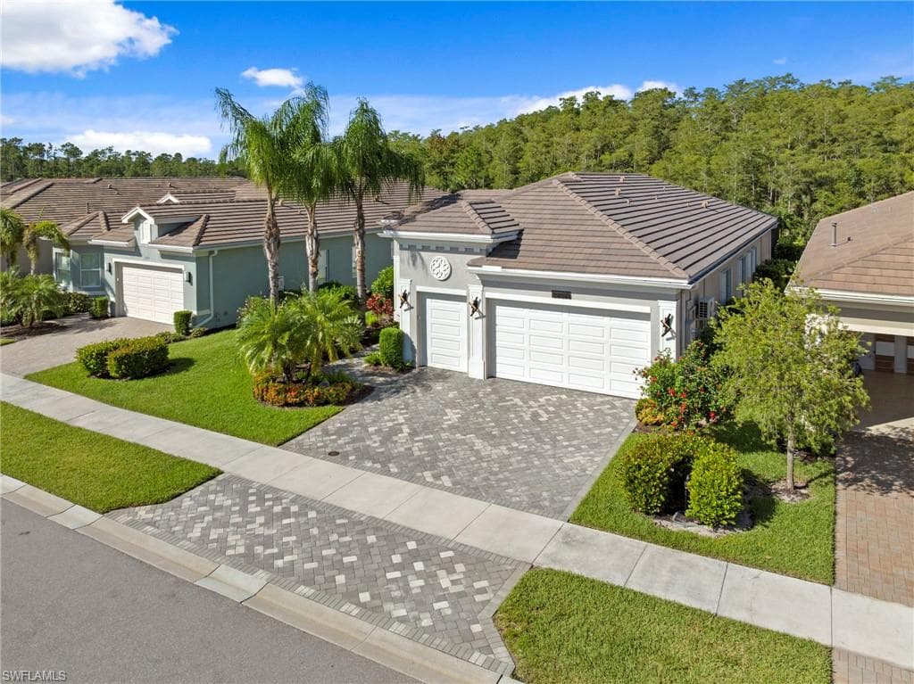 28560 Twain Dr, Bonita Springs, FL 34135-41