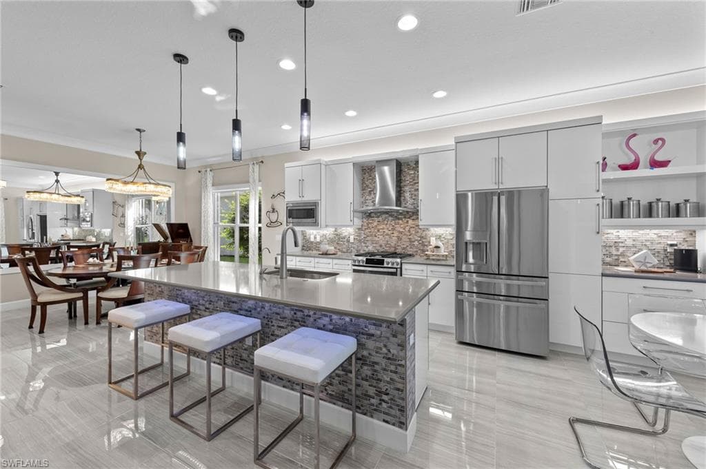 28560 Twain Dr, Bonita Springs, FL 34135-6