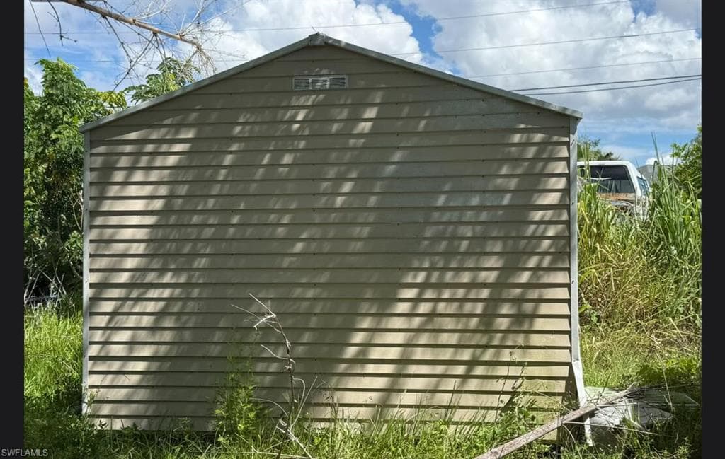 12660 Water Ln, Fort Myers, FL 33908-4