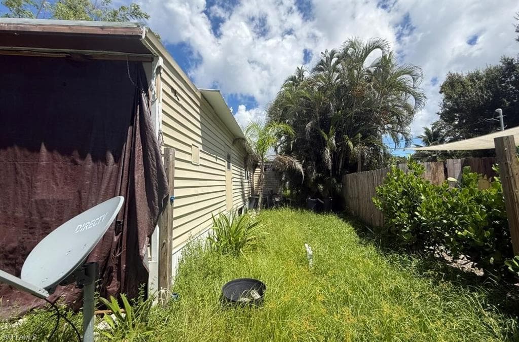 12660 Water Ln, Fort Myers, FL 33908-6