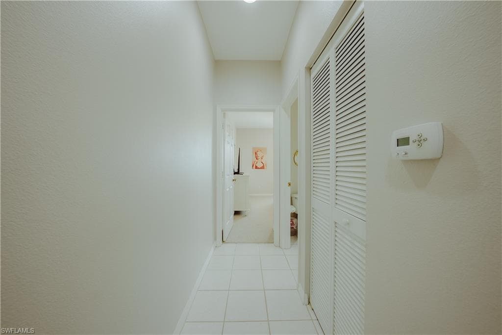 6745 Huntington Lakes Cir 201, Naples, FL 34119-27