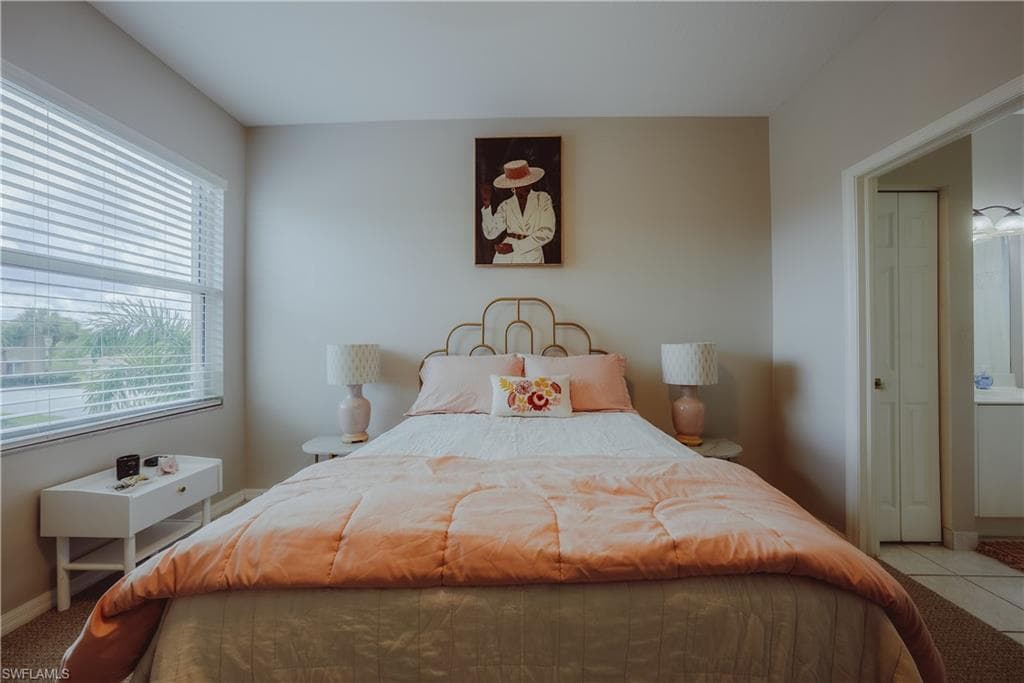 6745 Huntington Lakes Cir 201, Naples, FL 34119-32