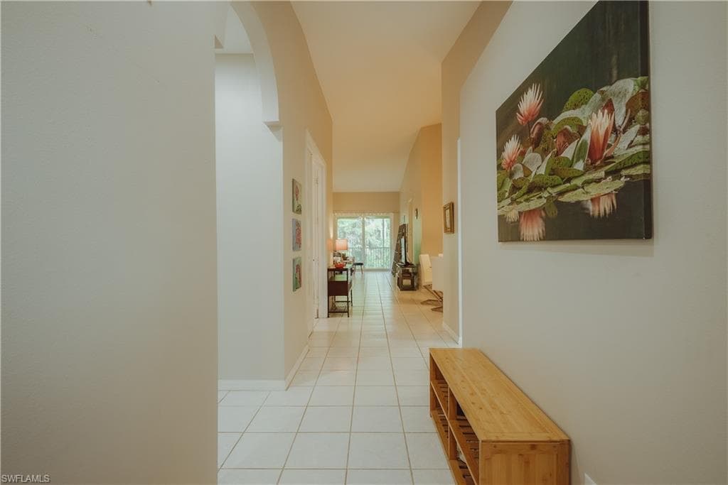 6745 Huntington Lakes Cir 201, Naples, FL 34119-3