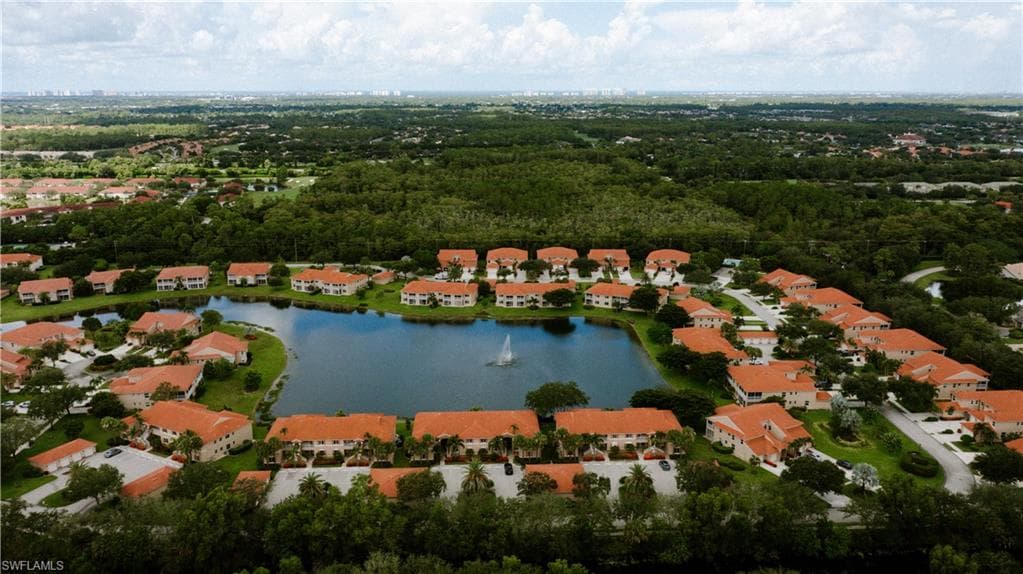 6745 Huntington Lakes Cir 201, Naples, FL 34119-44