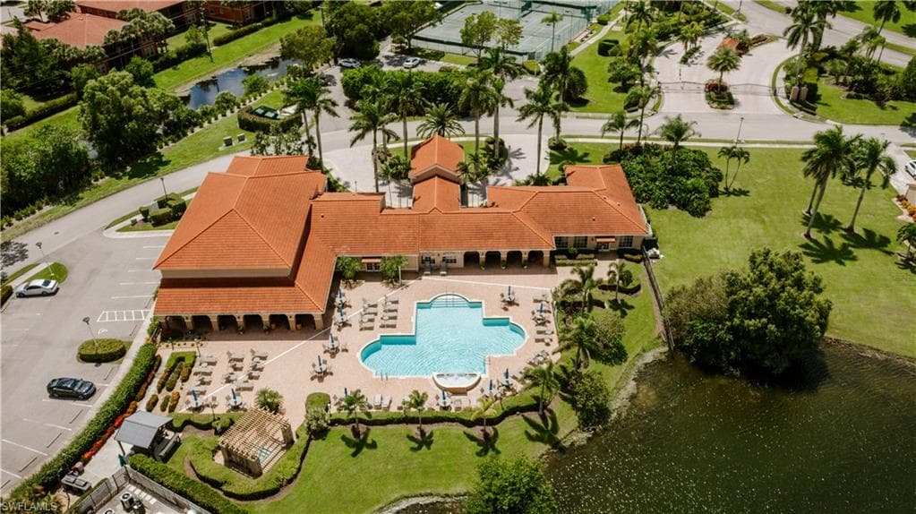 6745 Huntington Lakes Cir 201, Naples, FL 34119-49