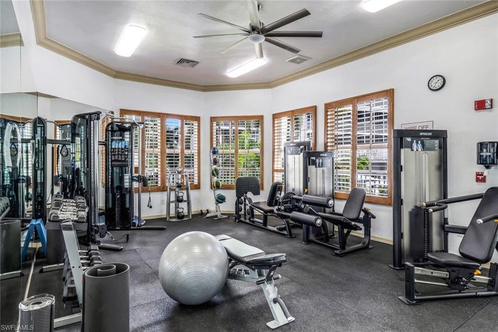 460 Launch Cir 202, Naples, FL 34108-23