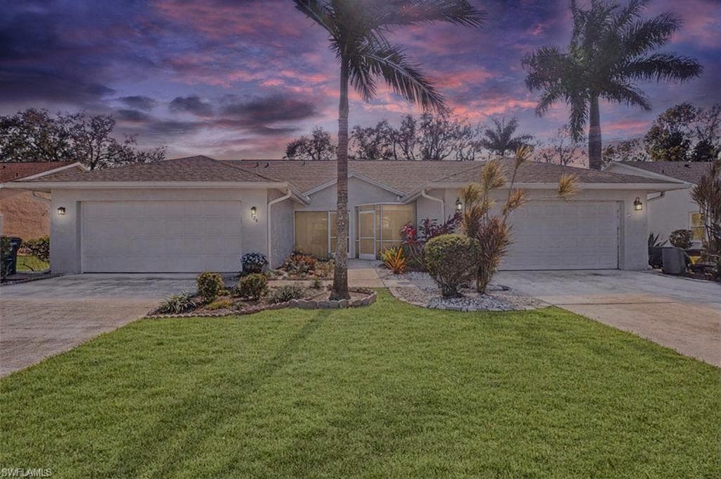 526 Saint Andrews Blvd 18, Naples, FL 34113-1