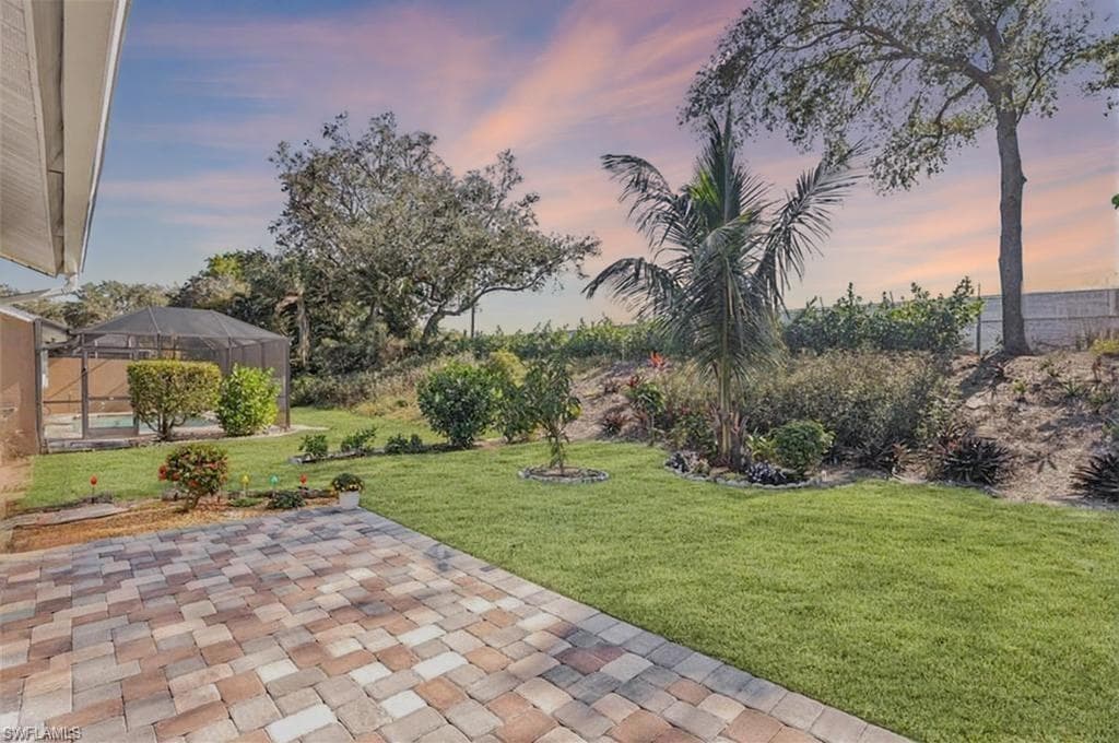 526 Saint Andrews Blvd 18, Naples, FL 34113-5