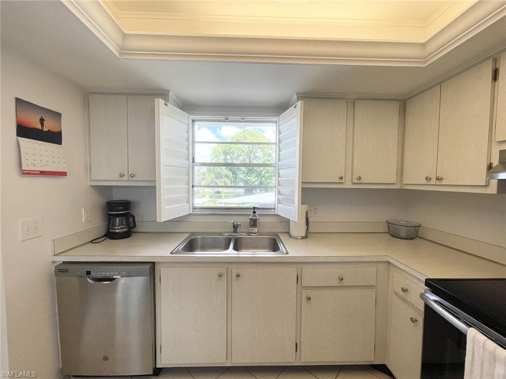 5435 Rattlesnake Hammock Rd 202, Naples, FL 34113-11