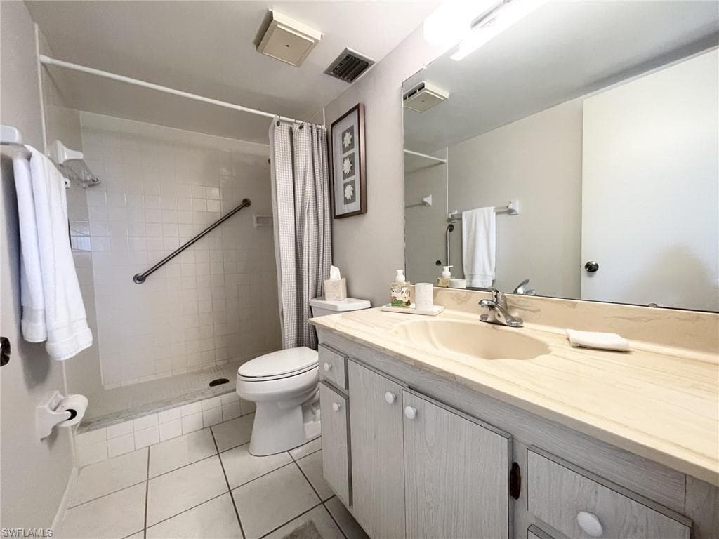 5435 Rattlesnake Hammock Rd 202, Naples, FL 34113-22