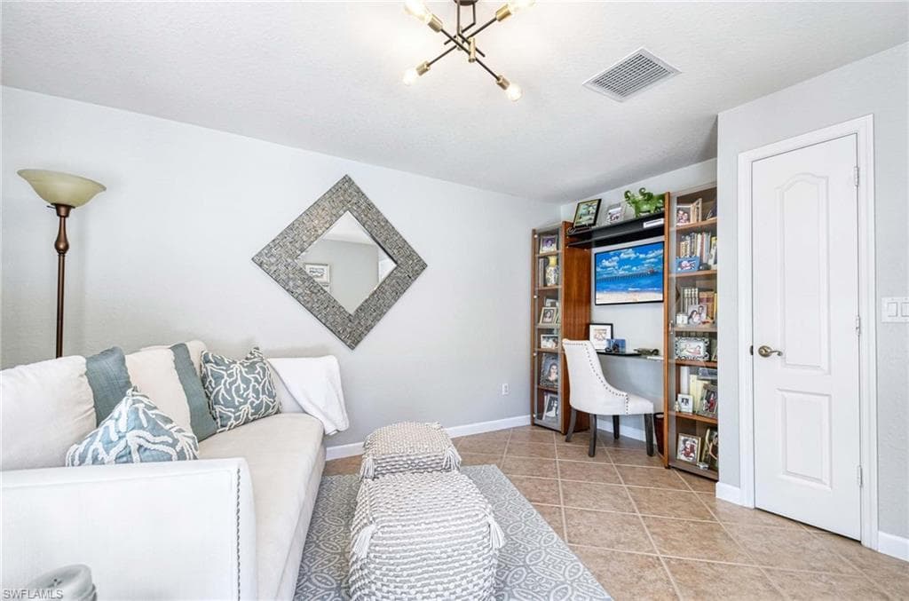 1002 Tivoli Ln, Naples, FL 34104-13