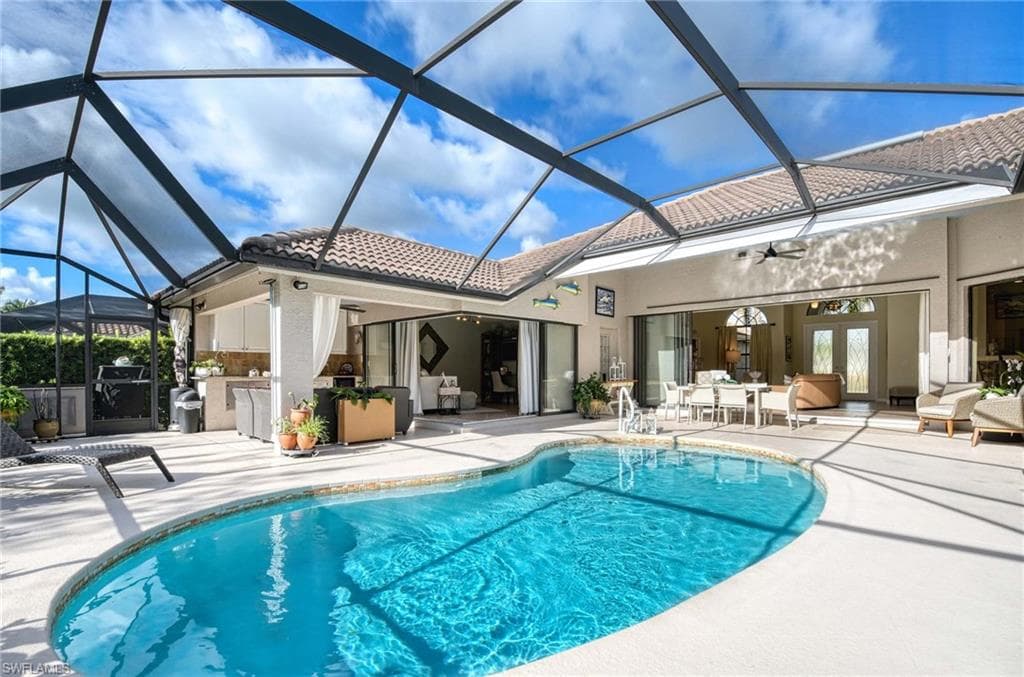 1002 Tivoli Ln, Naples, FL 34104-18
