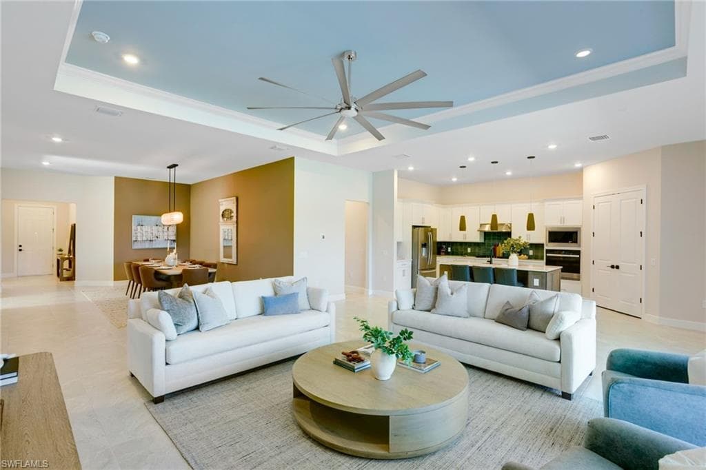 10112 Seaside Way, Bonita Springs, FL 34135-10