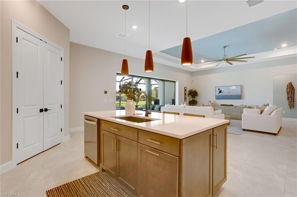 10112 Seaside Way, Bonita Springs, FL 34135-14