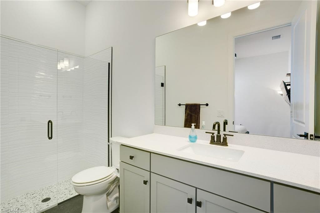 10112 Seaside Way, Bonita Springs, FL 34135-26