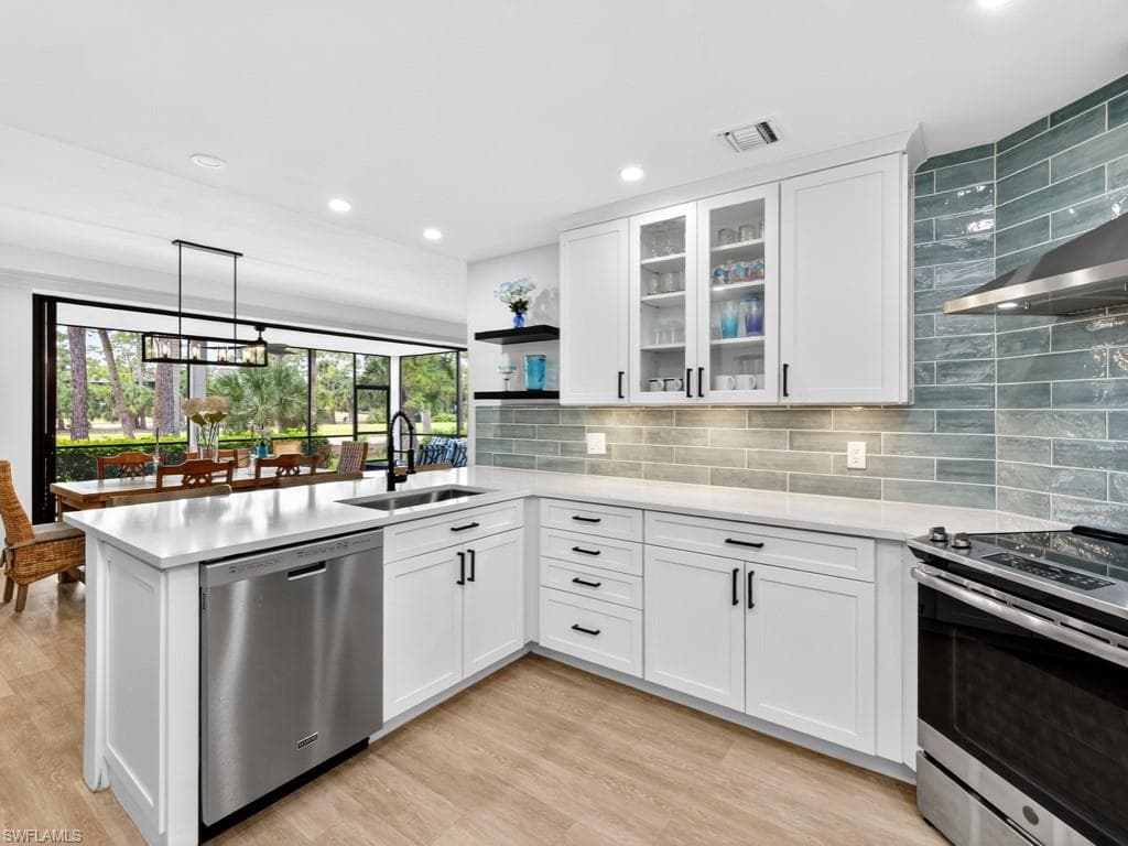 764 Eagle Creek Dr 104, Naples, FL 34113-12