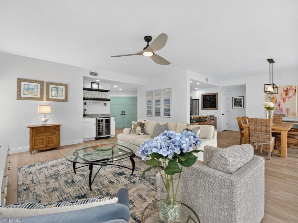 764 Eagle Creek Dr 104, Naples, FL 34113-26