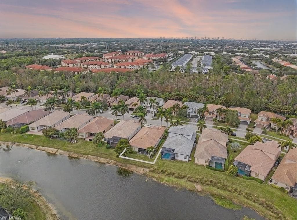 1465 Serrano Cir, Naples, FL 34105-2