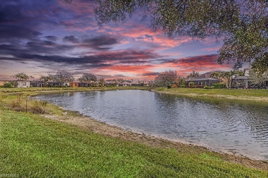 1465 Serrano Cir, Naples, FL 34105-4