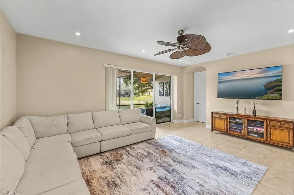 1465 Serrano Cir, Naples, FL 34105-6