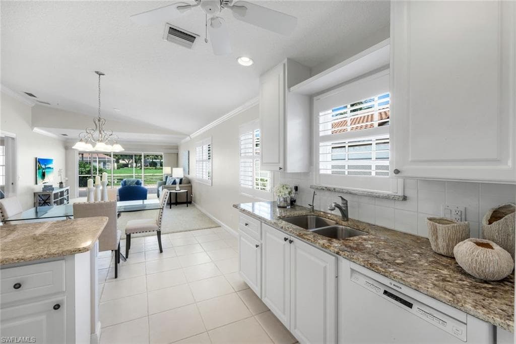 3093 Futuna Ln, Naples, FL 34119-10