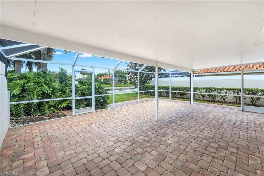 3093 Futuna Ln, Naples, FL 34119-22